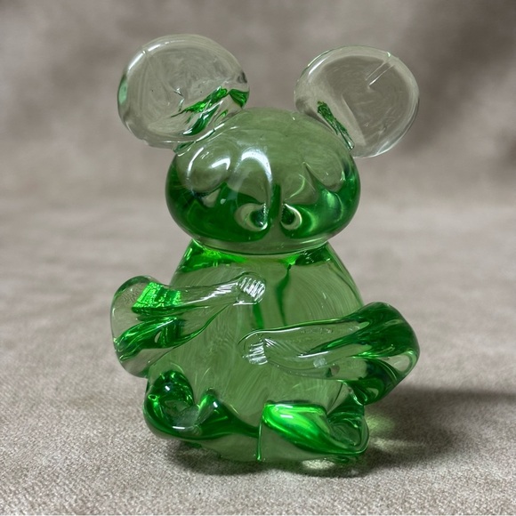 Vintage Art Glass Mouse Figurine Paperweight Neon Green - Picture 6 of 6